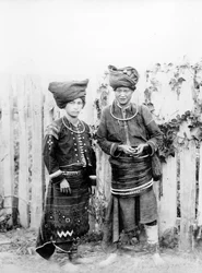 Kachinské ženy, kolem roku 1870